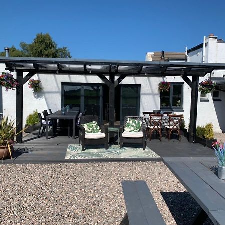 Pitlessie Inn And Pantry Cupar Exterior foto